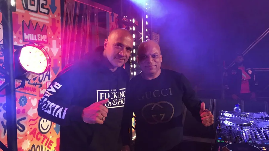 DJ Moortje with friends