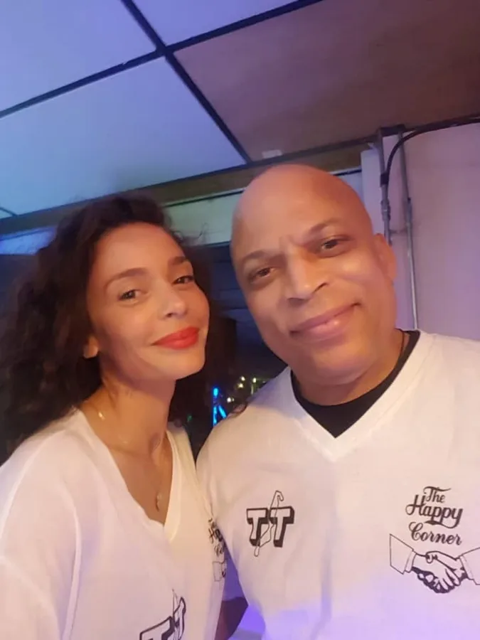 DJ Moortje with friends