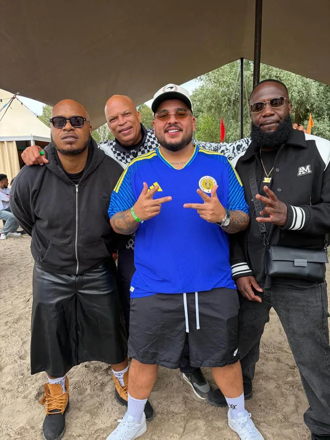 DJ Moortje with friends